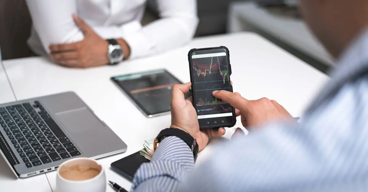 Comparatif : Telprospection vs Prospection Digitale